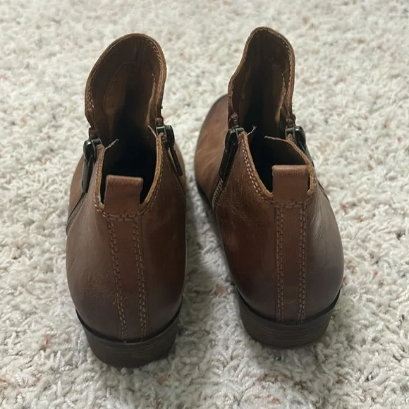 Lucky Brand Basel Bootie Size 7 Toffee Brown 1.5” Heel Leather Double Zipper - Picture 9 of 11